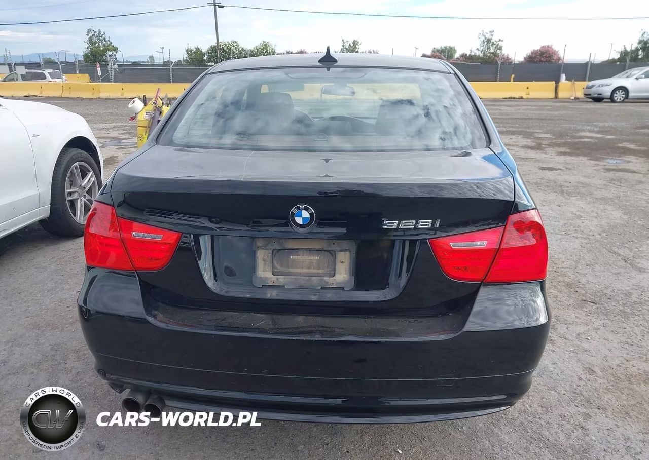 2010 BMW 328I VIN:WBAPH7G52ANM51465 - 16
