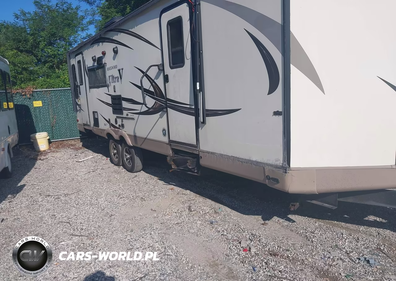 2017 Forest River Rockwood Ultra V 281 VIN:4X4TRLD2XHZ143670 - 6