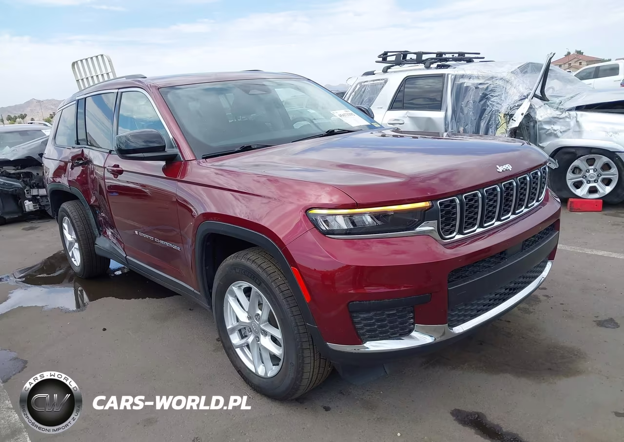 2022 Jeep Grand Cherokee L Laredo 4X4