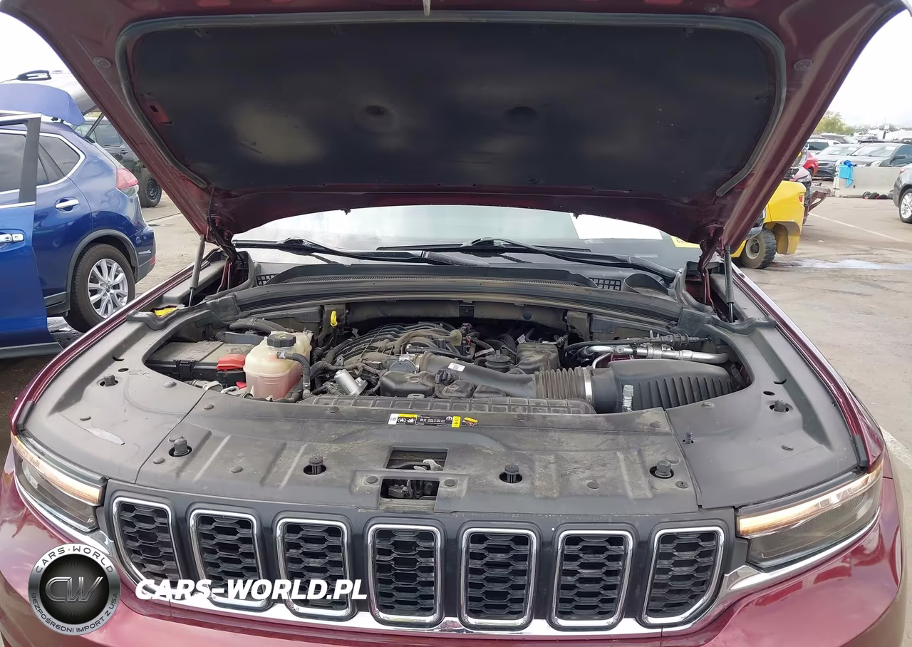 2022 Jeep Grand Cherokee L Laredo 4X4 VIN:1C4RJKAG9N8565612 - 10