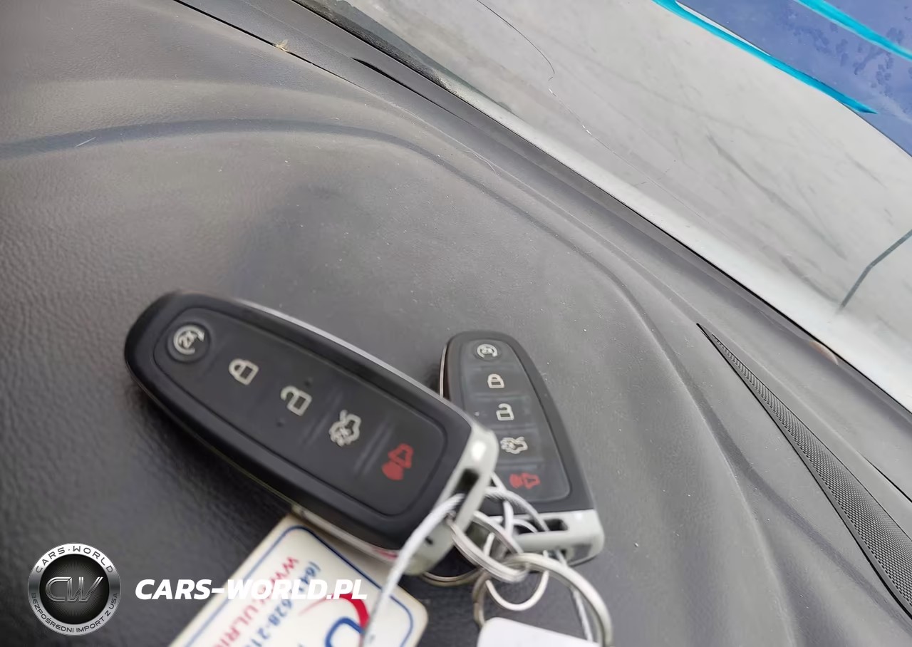 2014 Ford Focus Titanium VIN:1FADP3J22EL360753 - 11