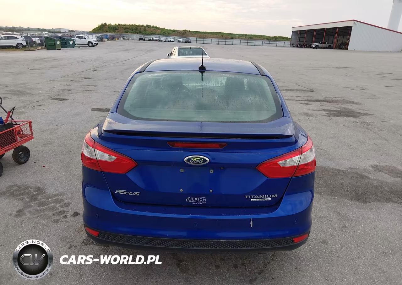 2014 Ford Focus Titanium VIN:1FADP3J22EL360753 - 15