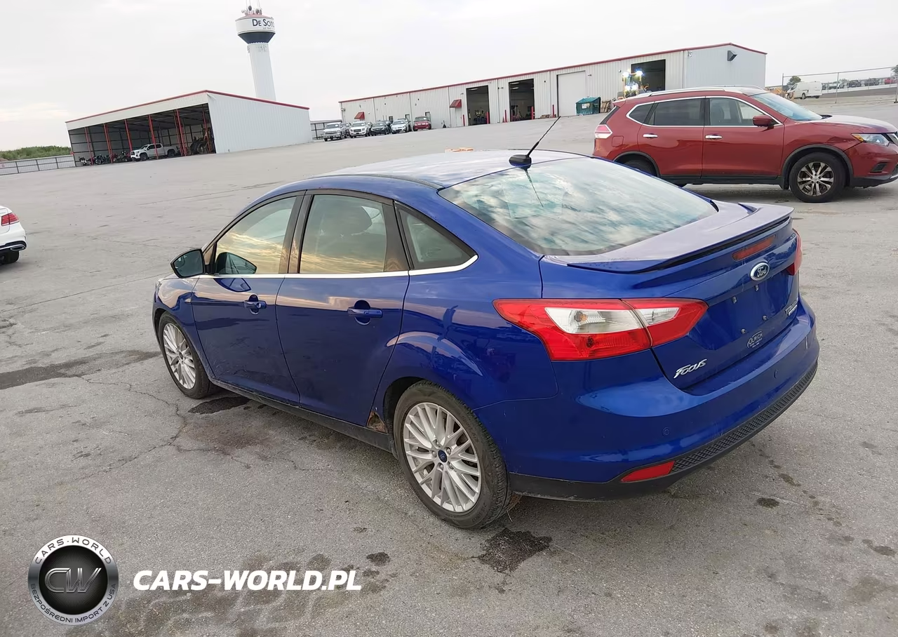 2014 Ford Focus Titanium VIN:1FADP3J22EL360753 - 3