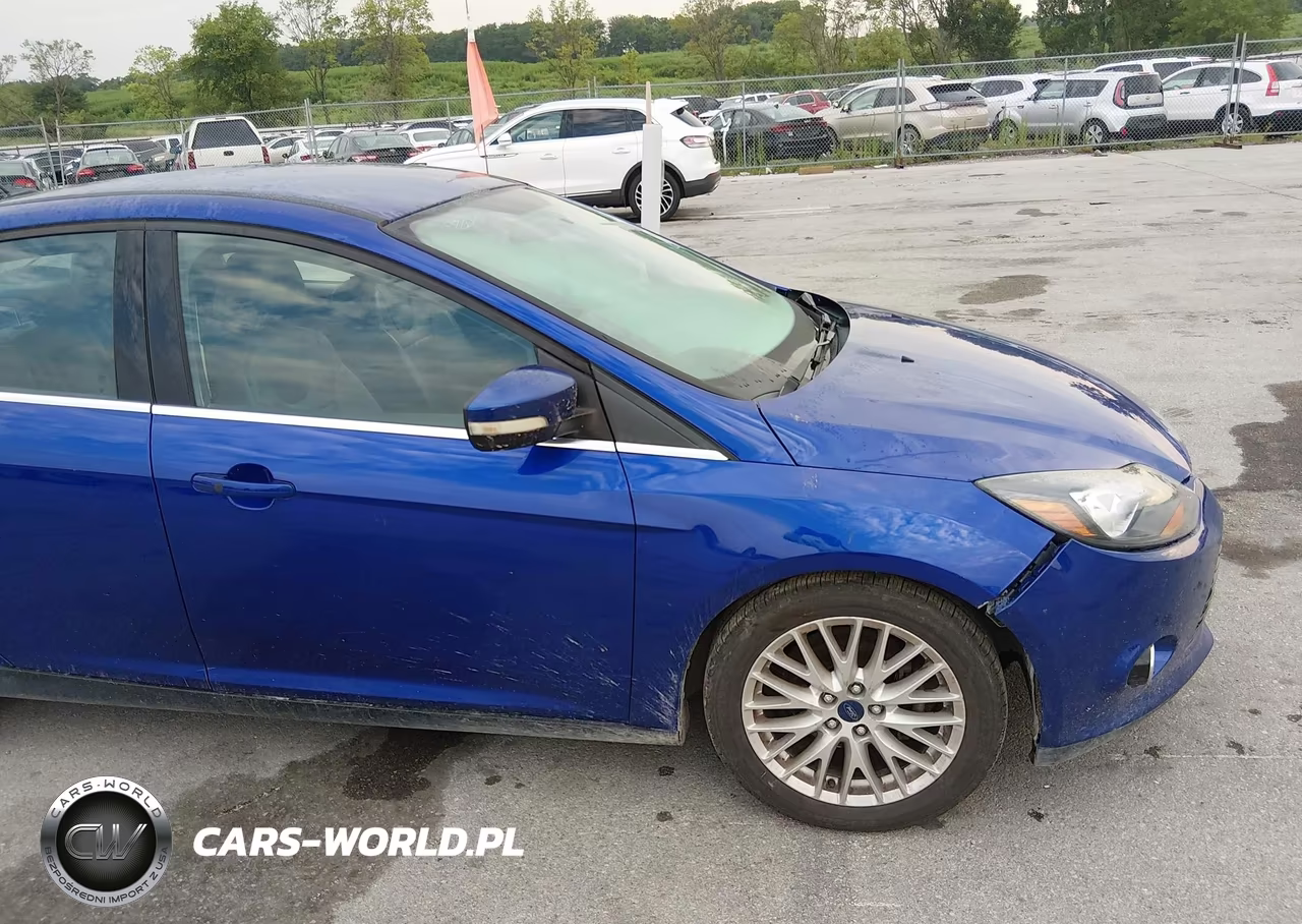 2014 Ford Focus Titanium VIN:1FADP3J22EL360753 - 6