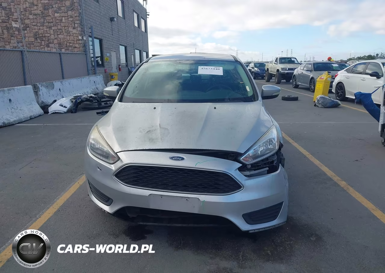 2017 Ford Focus Se VIN:1FADP3F29HL300157 - 12