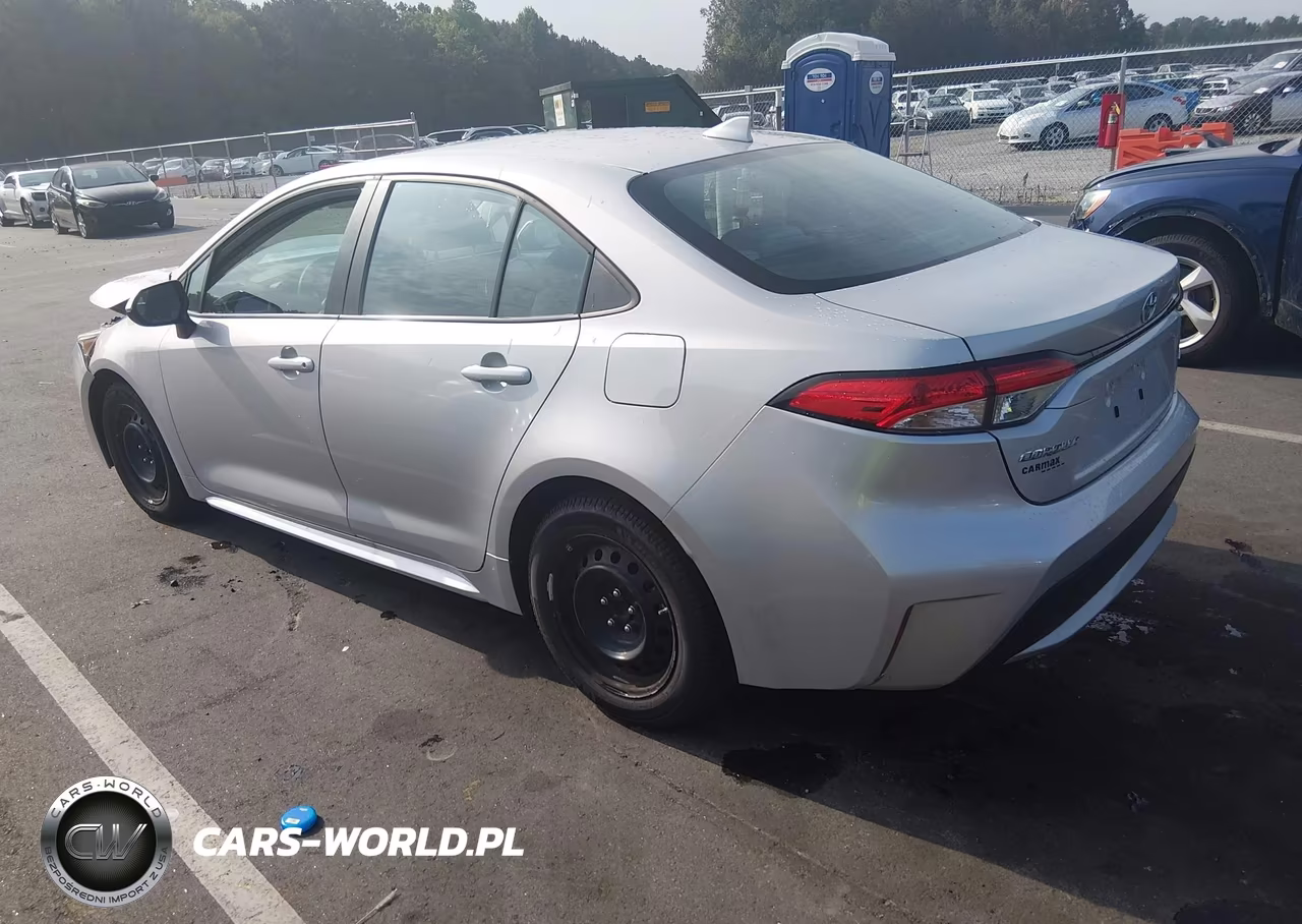 2020 Toyota Corolla Le VIN:5YFEPRAE8LP136449 - 3