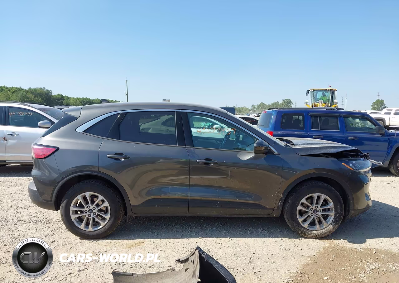 2020 Ford Escape Se VIN:1FMCU9G6XLUB43501 - 13