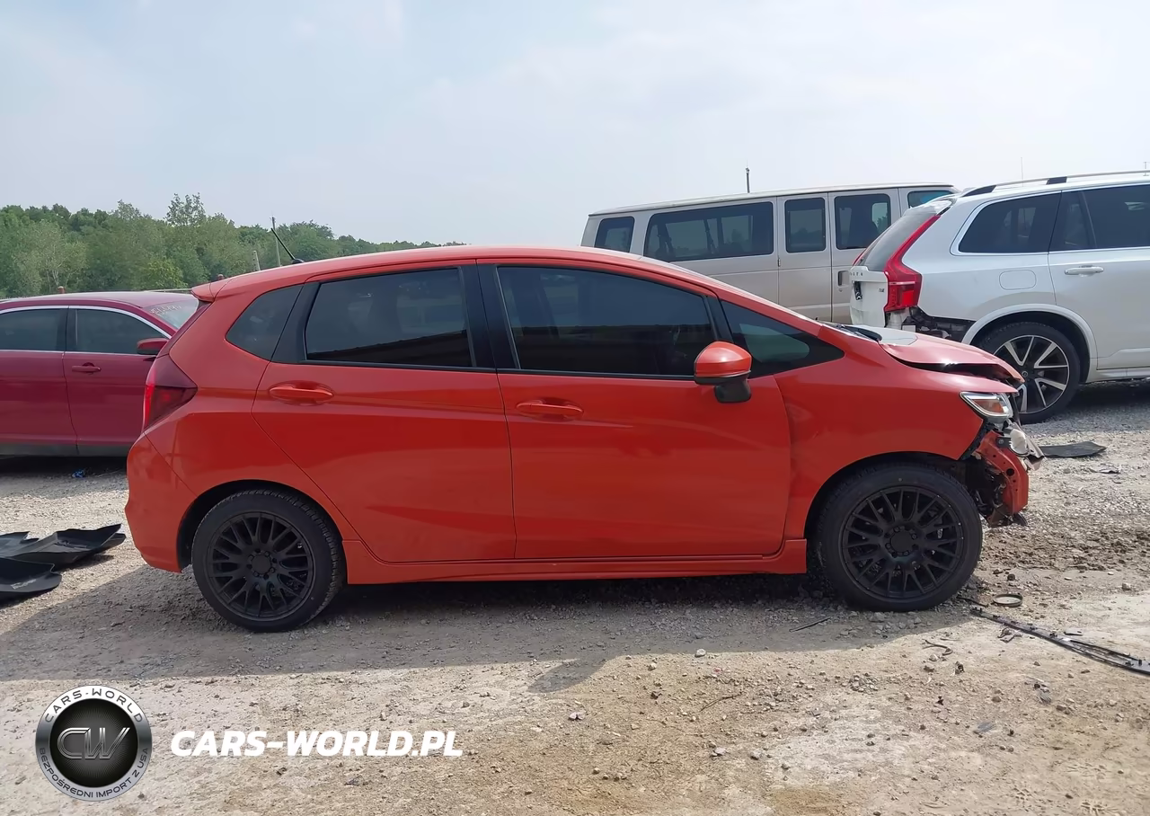 2018 Honda Fit Sport VIN:3HGGK5H61JM717179 - 13