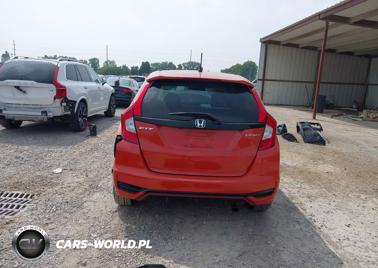 2018 Honda Fit Sport VIN:3HGGK5H61JM717179 - 16