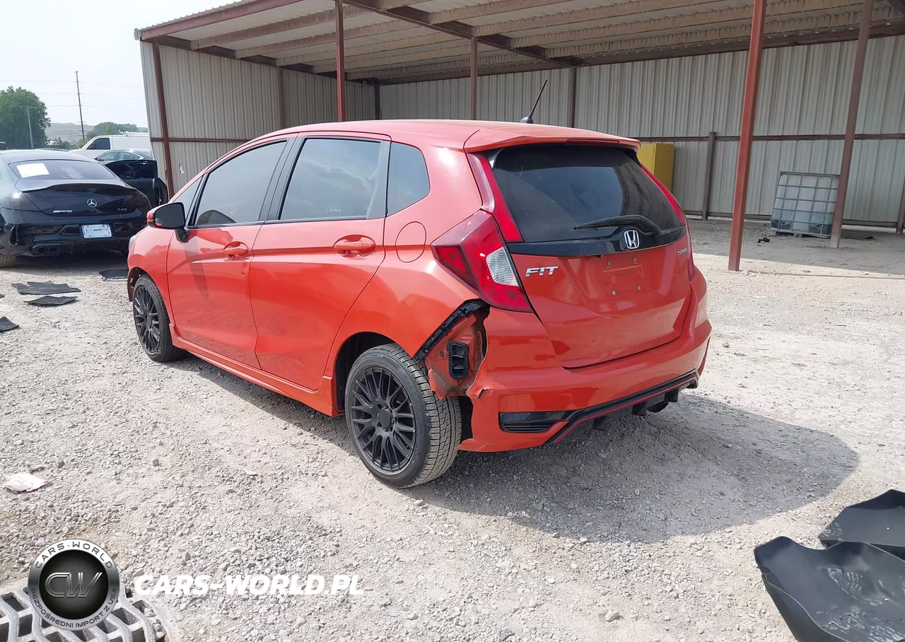 2018 Honda Fit Sport VIN:3HGGK5H61JM717179 - 3
