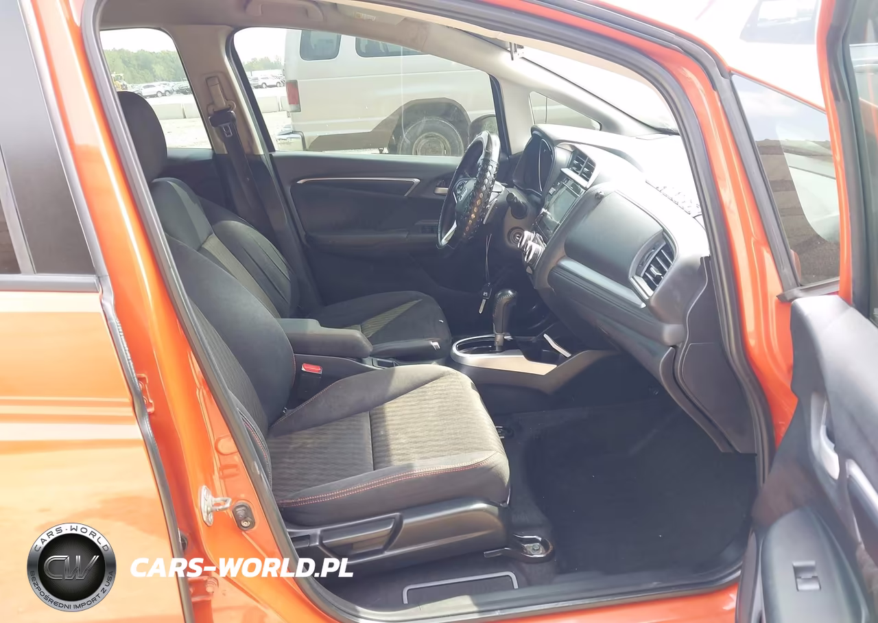 2018 Honda Fit Sport VIN:3HGGK5H61JM717179 - 5