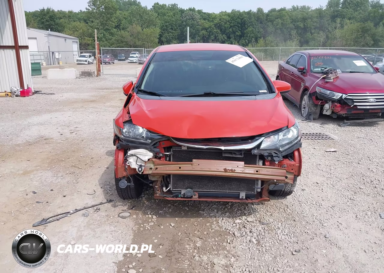 2018 Honda Fit Sport VIN:3HGGK5H61JM717179 - 6