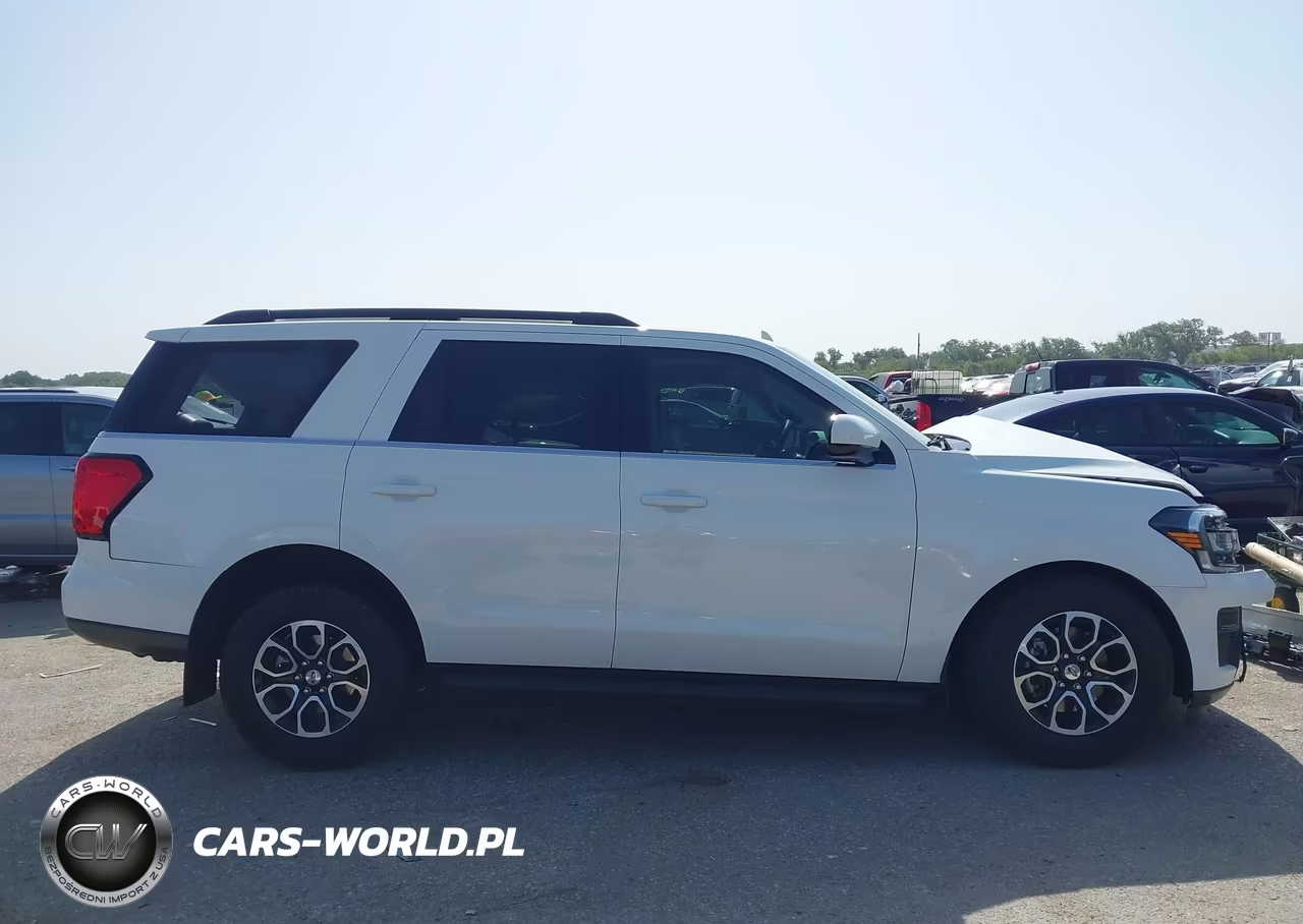 2024 Ford Expedition Xlt VIN:1FMJU1J80REB13431 - 14