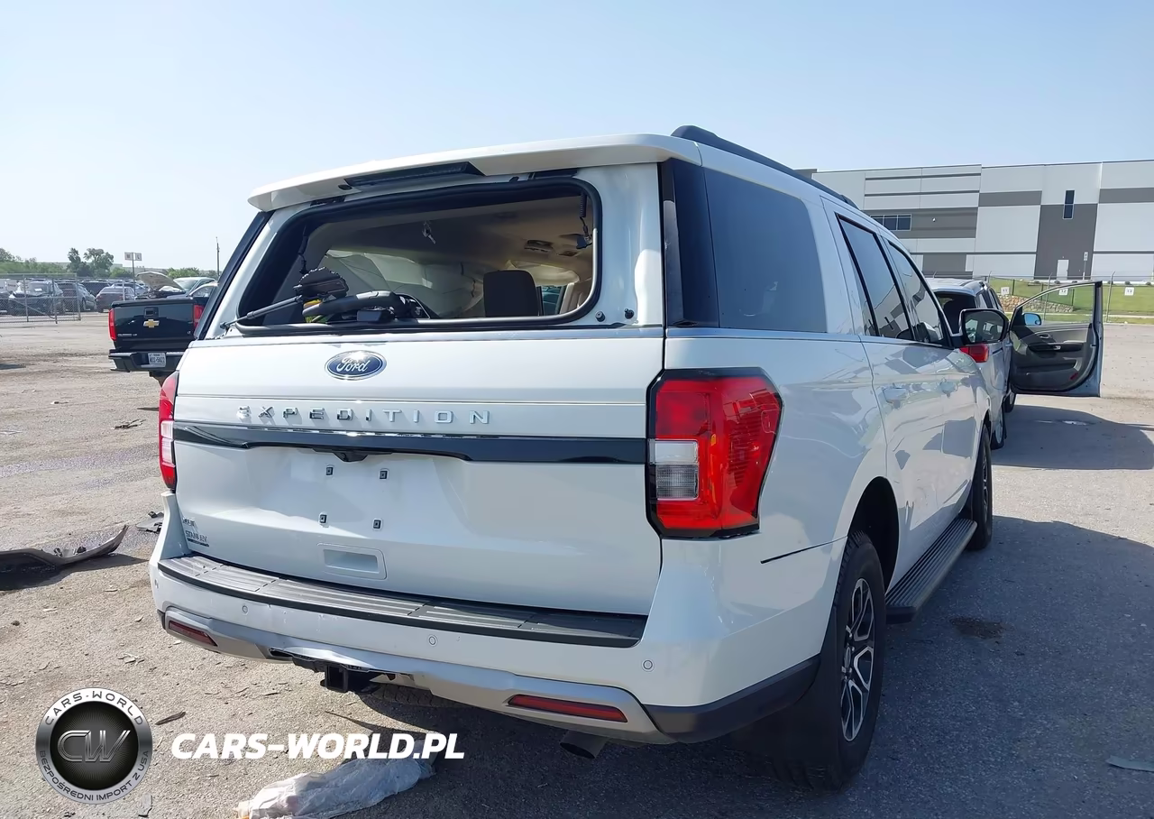 2024 Ford Expedition Xlt VIN:1FMJU1J80REB13431 - 4