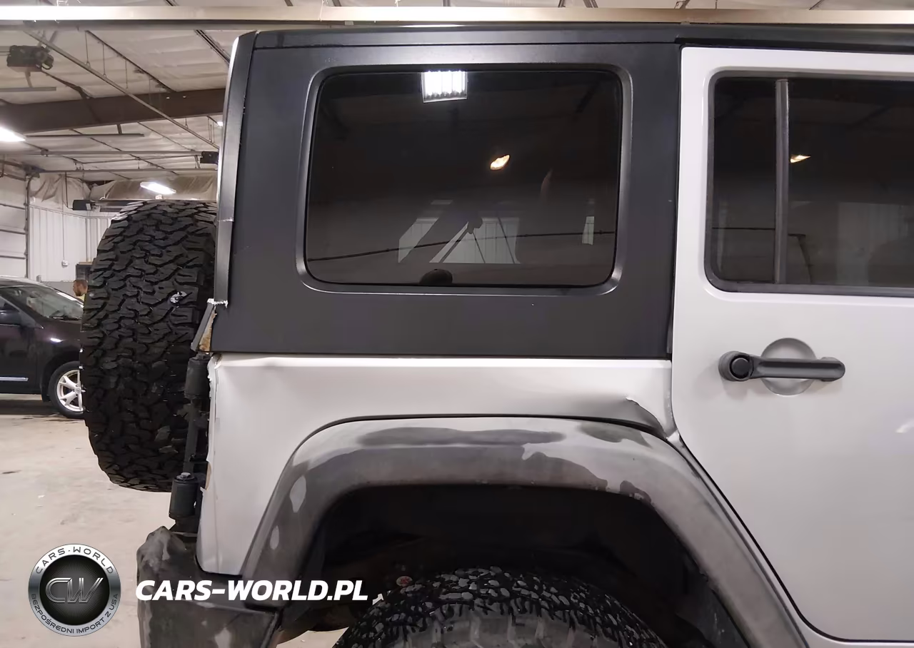 2010 Jeep Wrangler Unlimited Rubicon VIN:1J4BA6H12AL169727 - 6