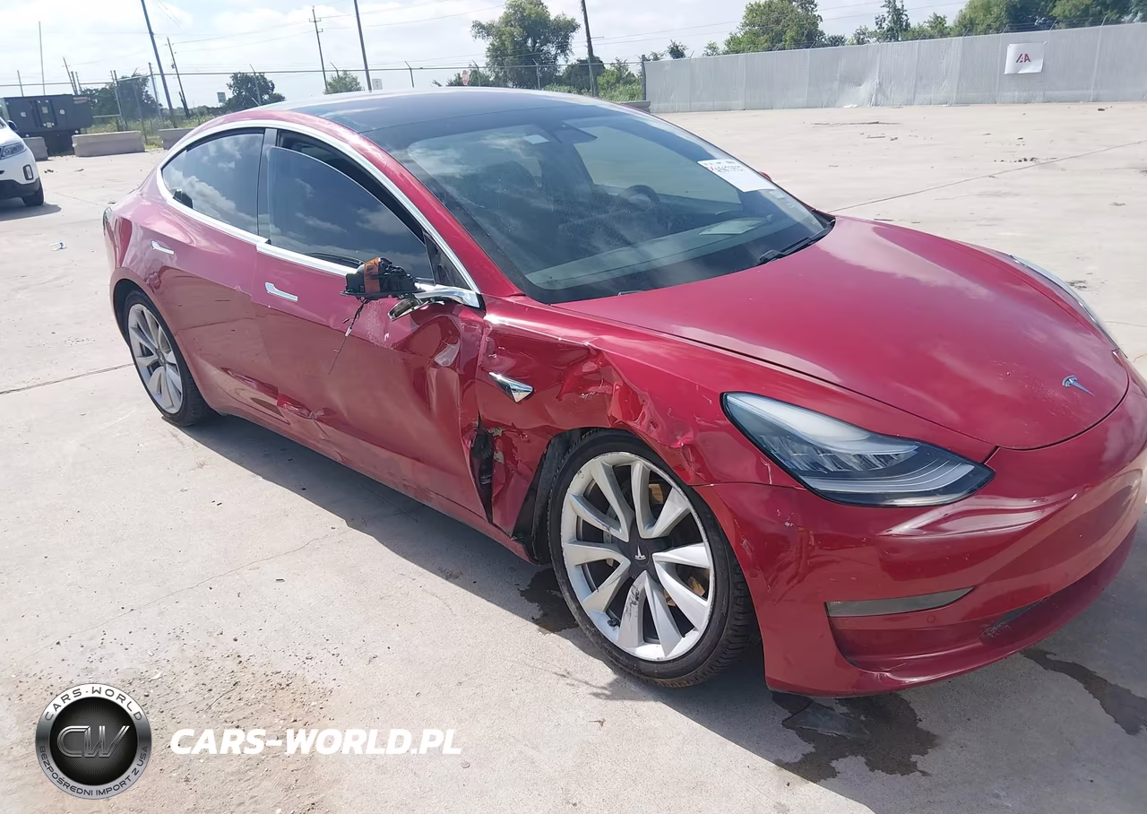 2018 Tesla Model 3 Long Range-Mid Range – zdjęcie 1 z 16
