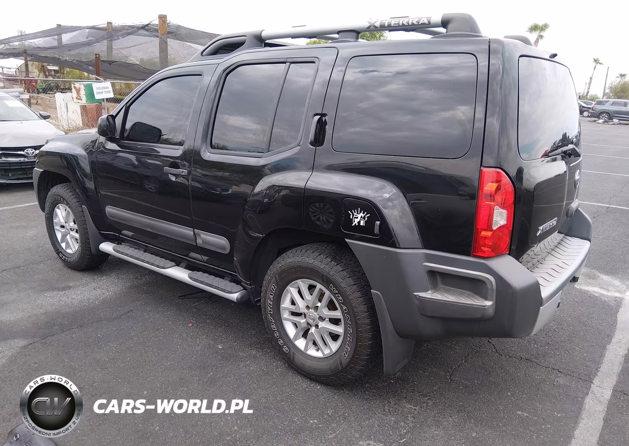2015 Nissan Xterra S VIN:5N1AN0NU7FN654180 - 3