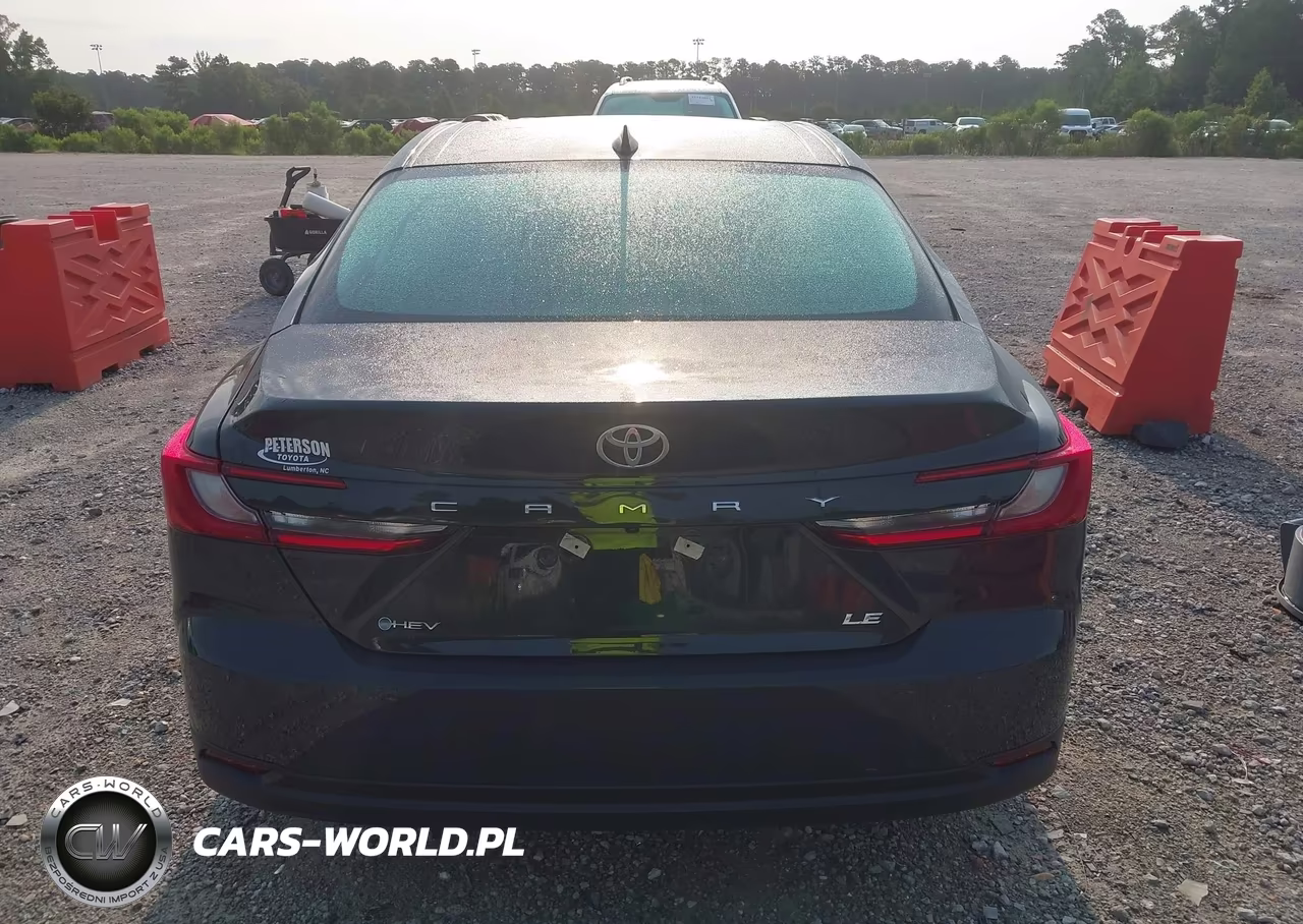 2026 Toyota Camry Le VIN:4T1DAACK0TU671310 - 16