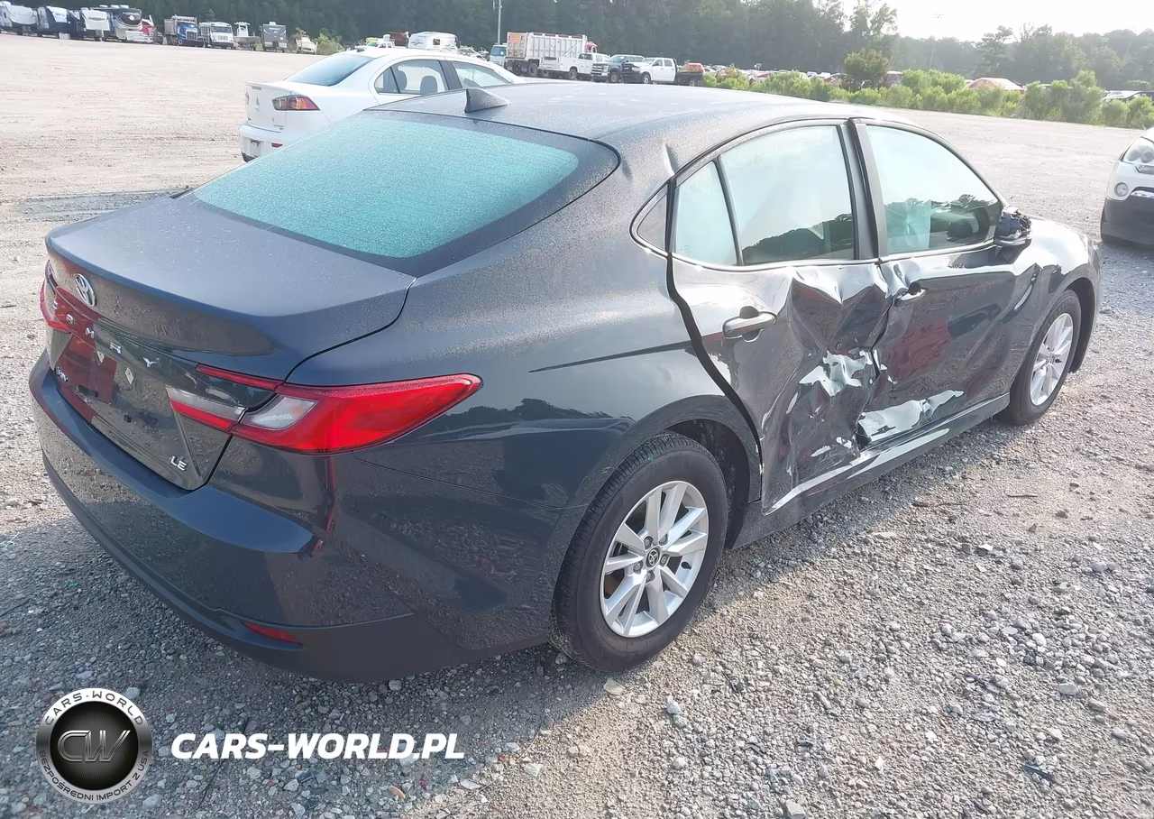 2026 Toyota Camry Le VIN:4T1DAACK0TU671310 - 4