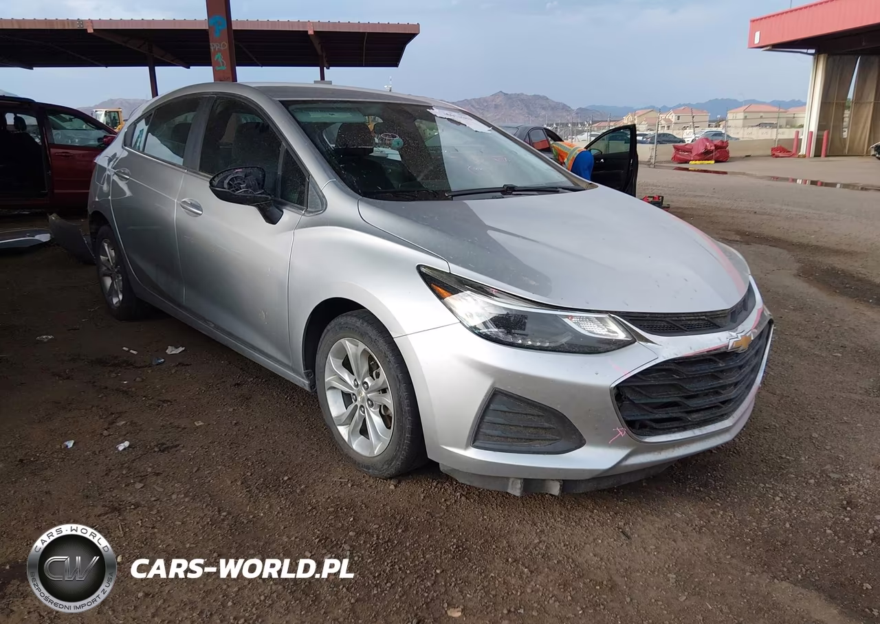 2019 Chevrolet Cruze Lt – zdjęcie 1 z 17