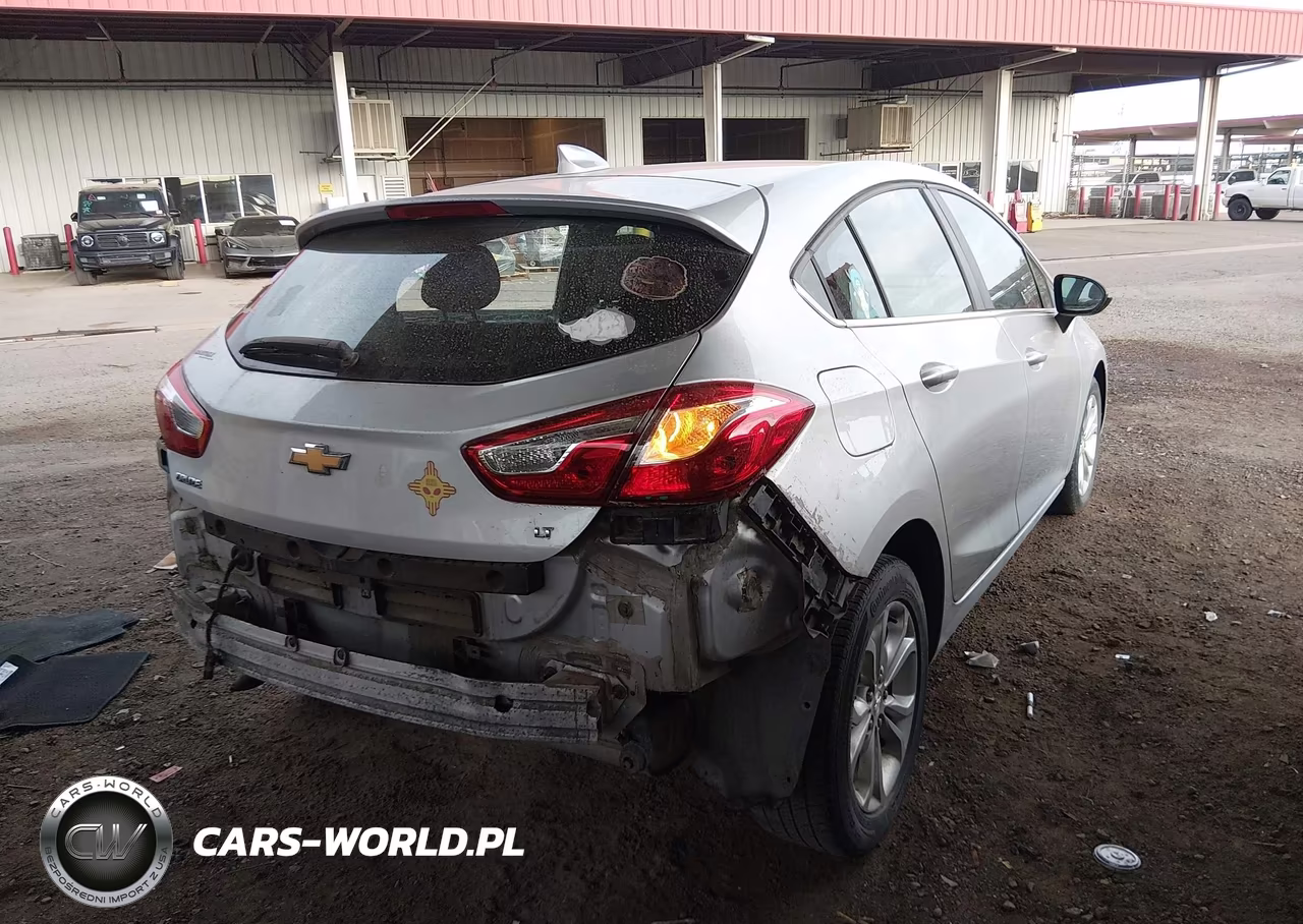 2019 Chevrolet Cruze Lt VIN:3G1BE6SM0KS525318 - 4