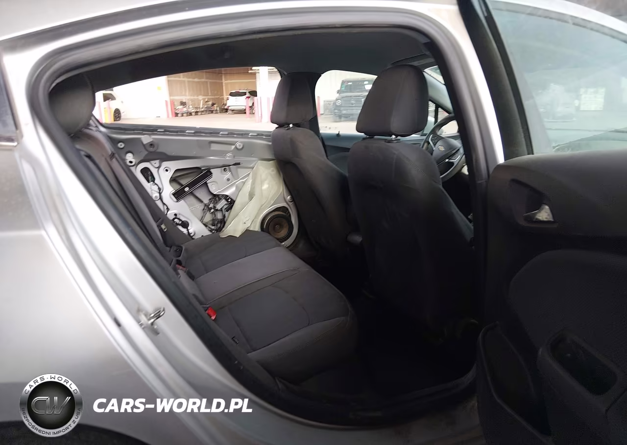 2019 Chevrolet Cruze Lt VIN:3G1BE6SM0KS525318 - 8