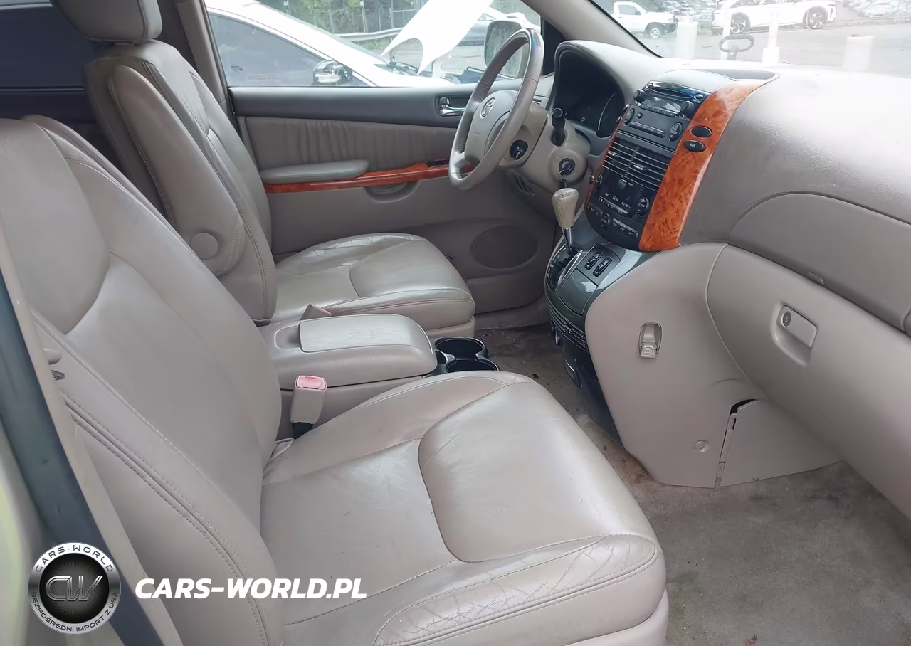 2010 Toyota Sienna Xle VIN:5TDYK4CC1AS294811 - 5