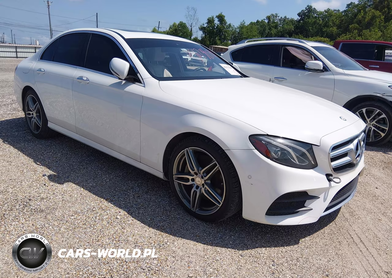 2017 Mercedes-Benz E 300 – zdjęcie 1 z 16