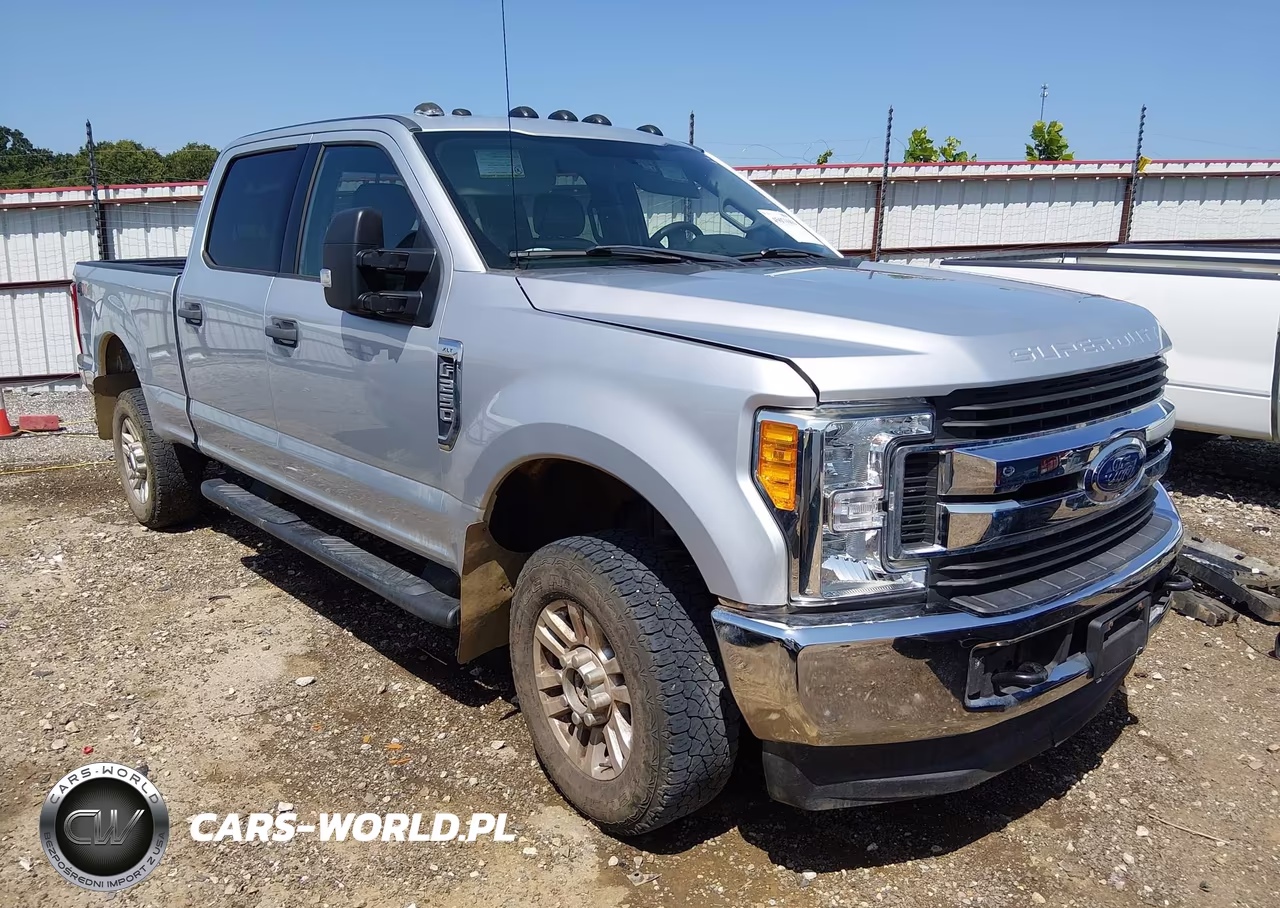 2017 Ford F-250 Xlt – zdjęcie 1 z 11