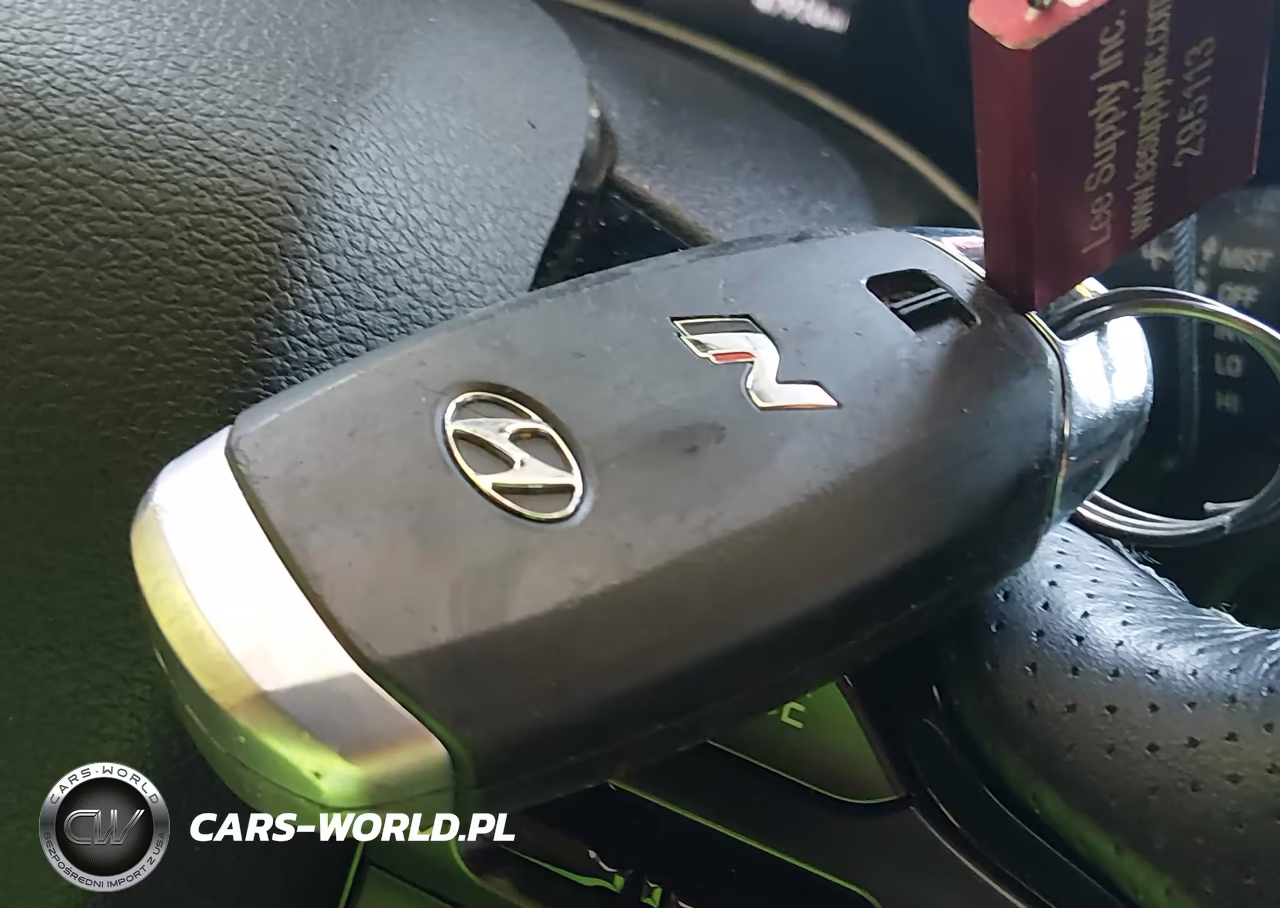 2020 Hyundai Veloster N VIN:KMHT36AH8LU004818 - 11