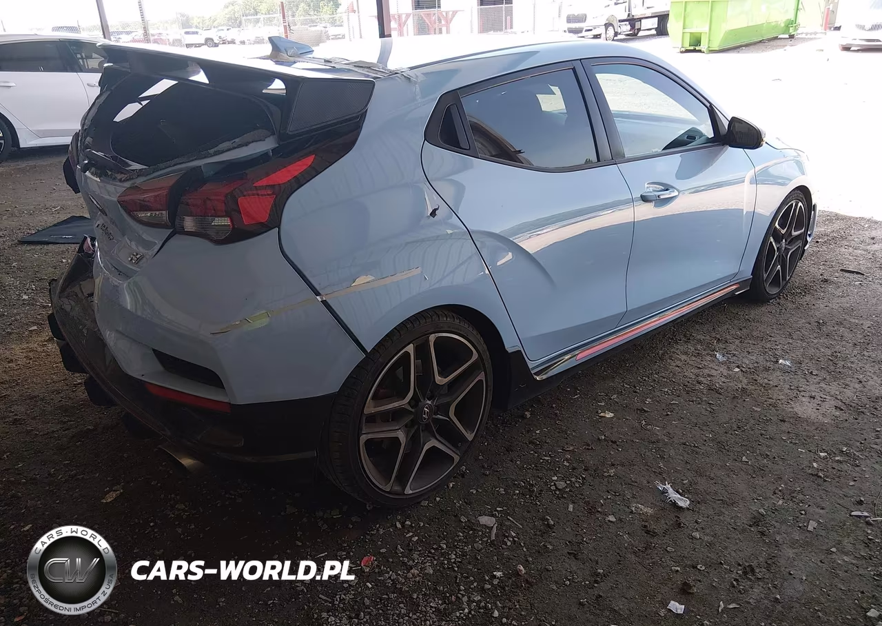 2020 Hyundai Veloster N VIN:KMHT36AH8LU004818 - 4