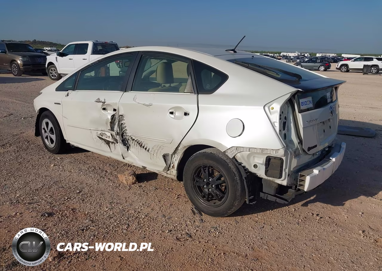 2015 Toyota Prius Four VIN:JTDKN3DU3F0438903 - 3