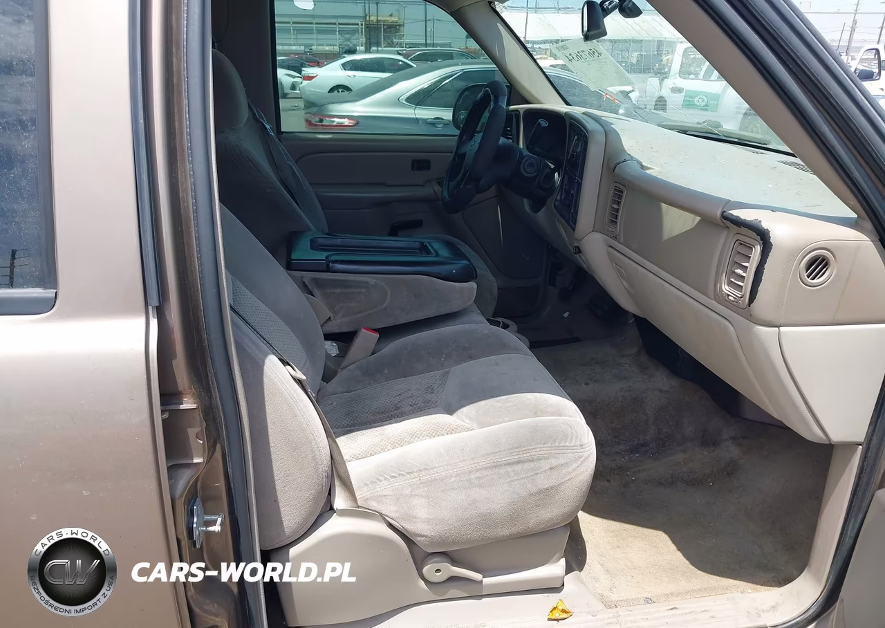2004 Chevrolet Tahoe Ls VIN:1GNEC13VX4R268489 - 5