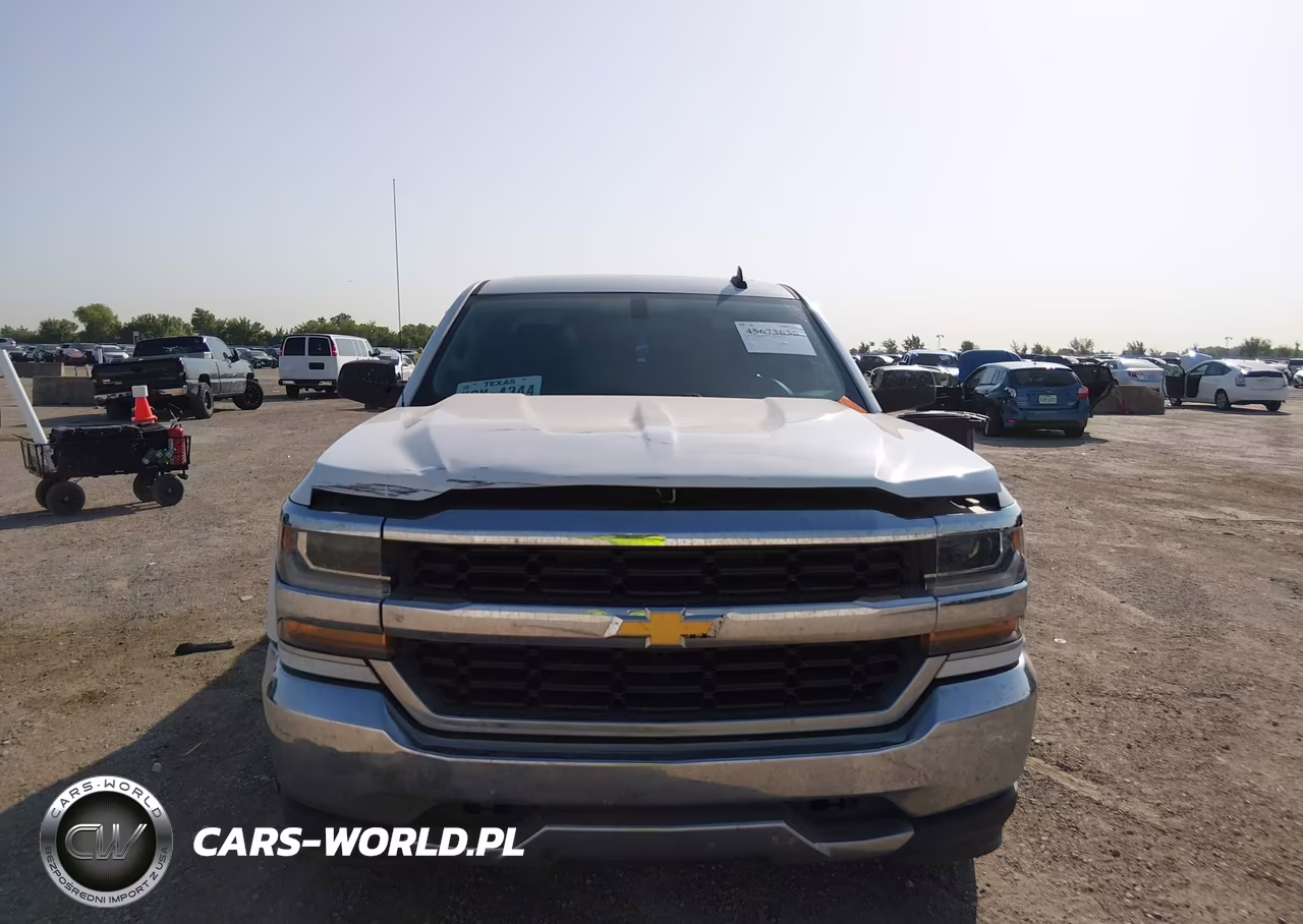 2018 Chevrolet Silverado 1500 1Lt VIN:1GCRCREH7JZ155675 - 12