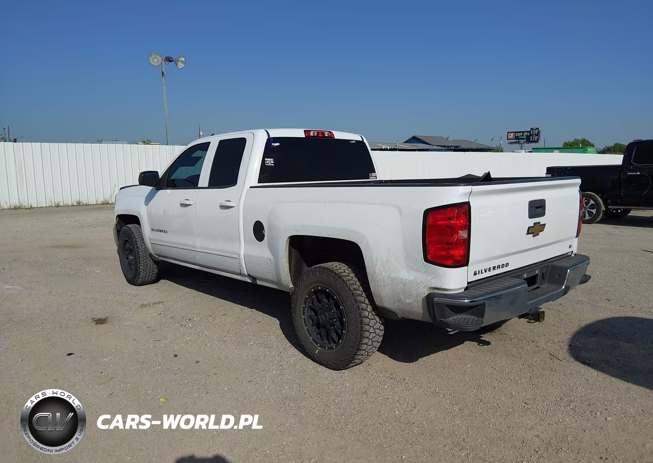 2018 Chevrolet Silverado 1500 1Lt VIN:1GCRCREH7JZ155675 - 3