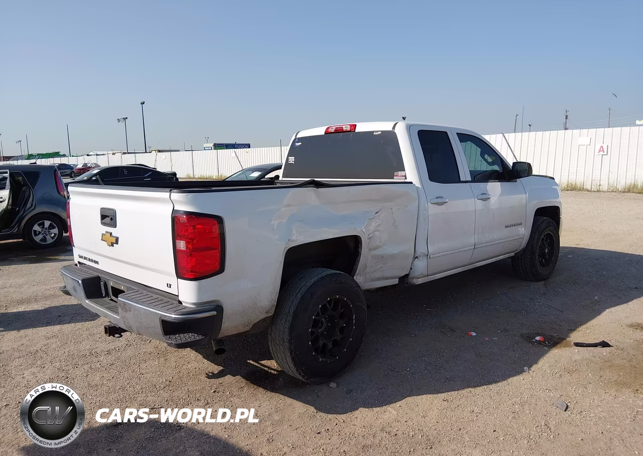 2018 Chevrolet Silverado 1500 1Lt VIN:1GCRCREH7JZ155675 - 4