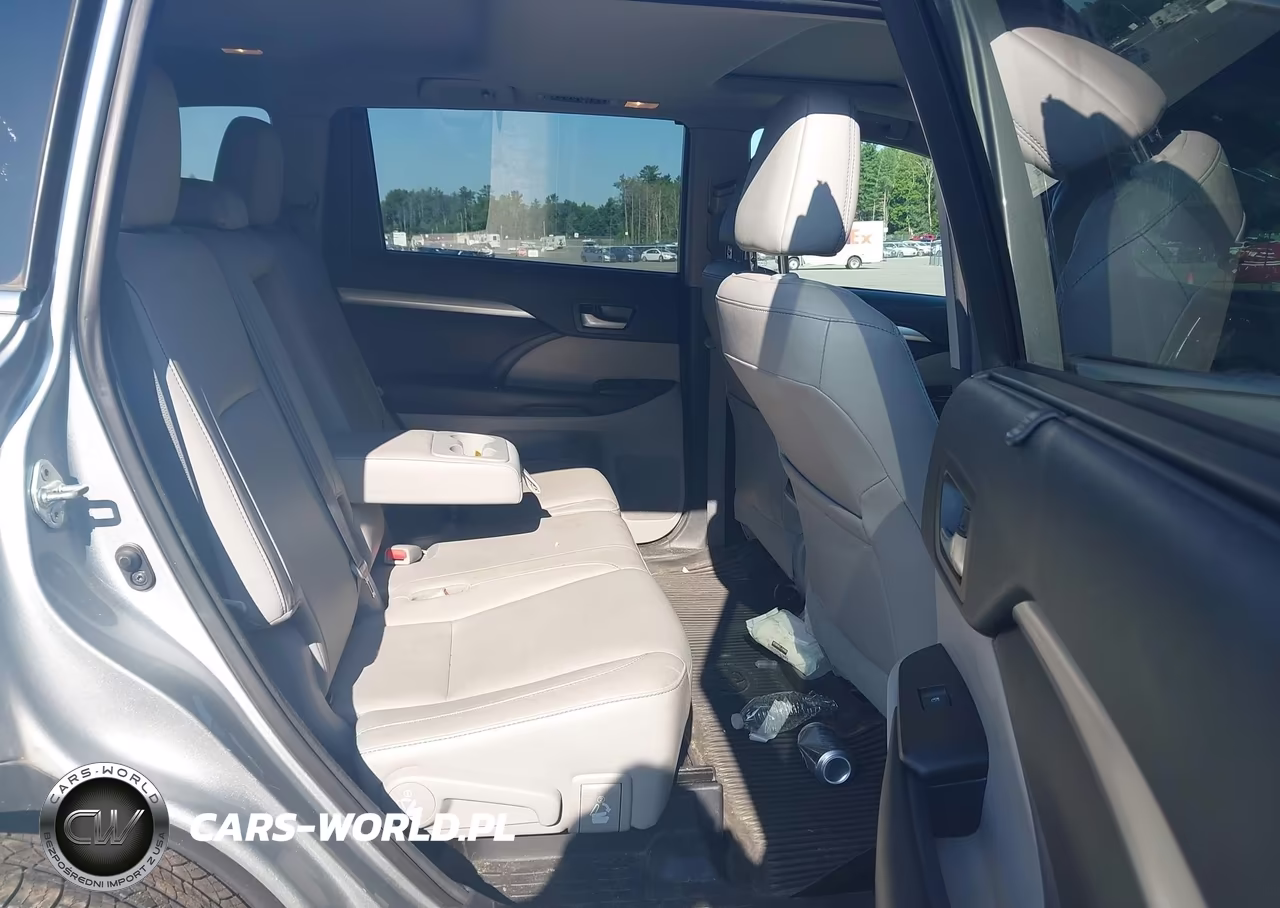 2017 Toyota Highlander Xle VIN:5TDJZRFH7HS413912 - 8