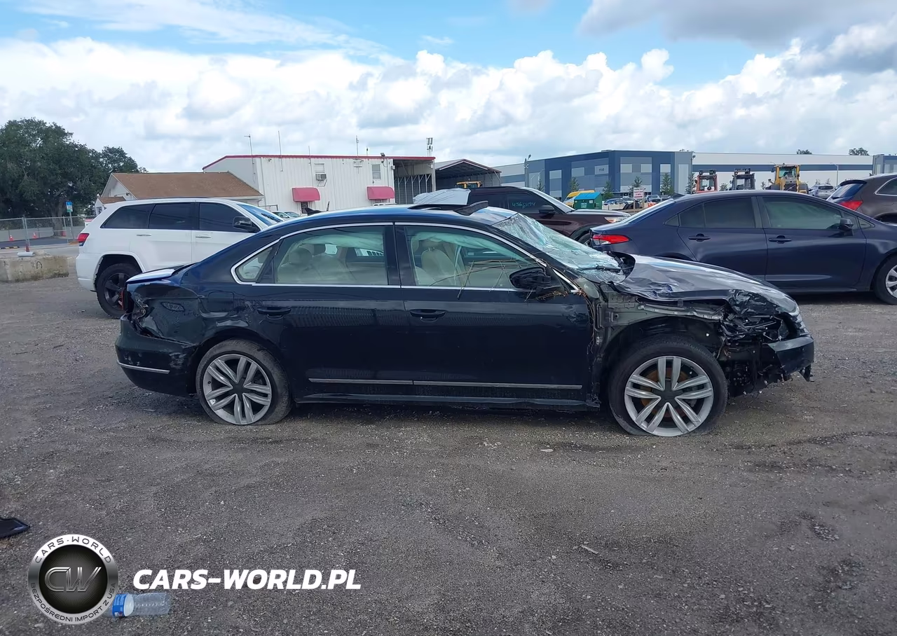 2017 Volkswagen Passat 1.8T Sel Premium VIN:1VWCT7A31HC073309 - 13