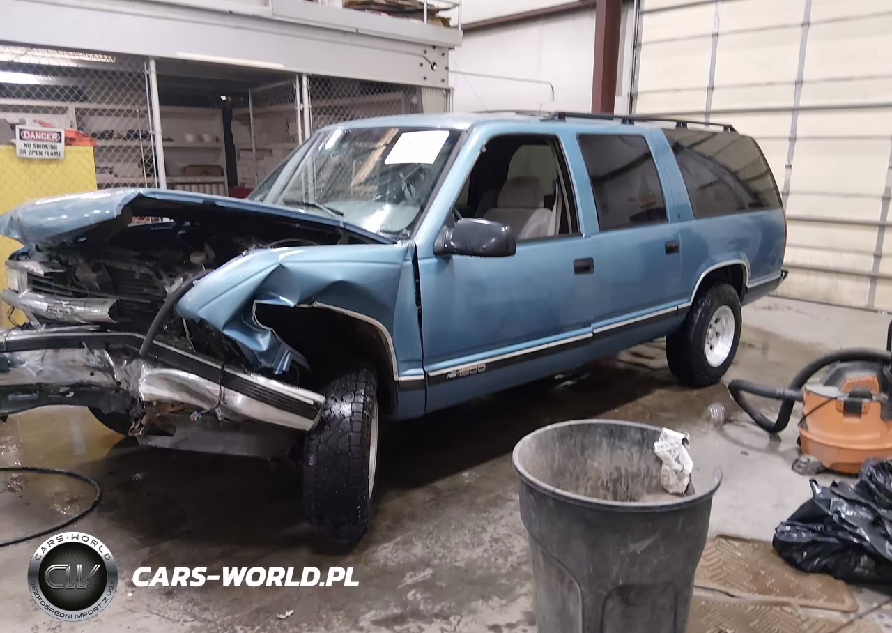 1996 Chevrolet Suburban K1500 VIN:3GNFK16R5TG123459 - 2