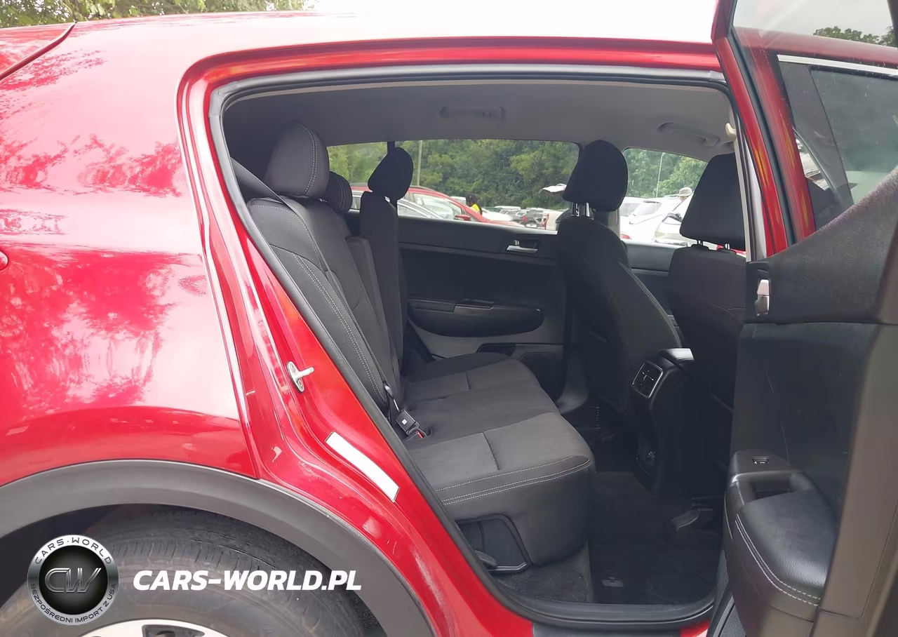 2020 Kia Sportage Lx VIN:KNDPM3ACXL7748232 - 8