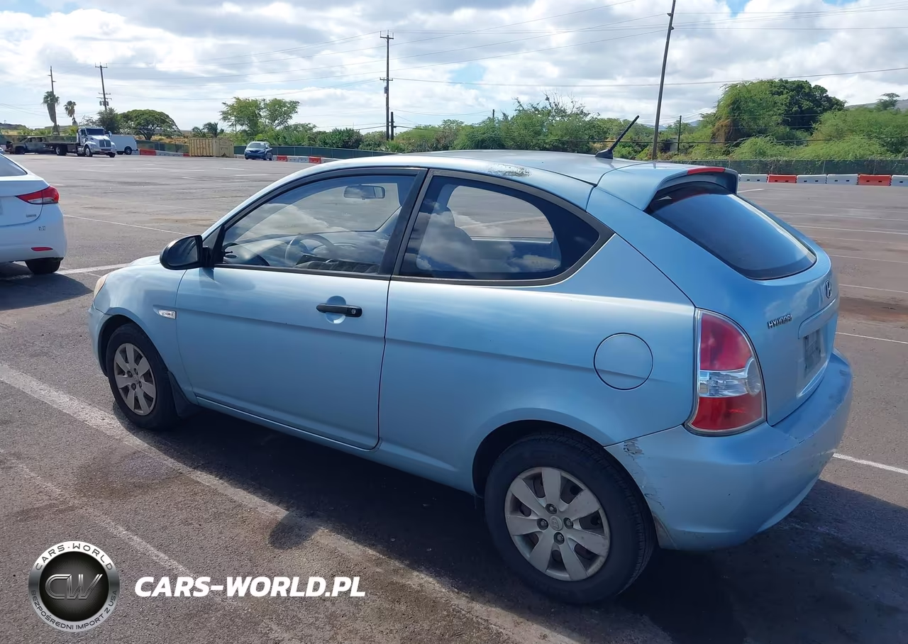 2008 Hyundai Accent Gs VIN:KMHCM36C18U062589 - 3