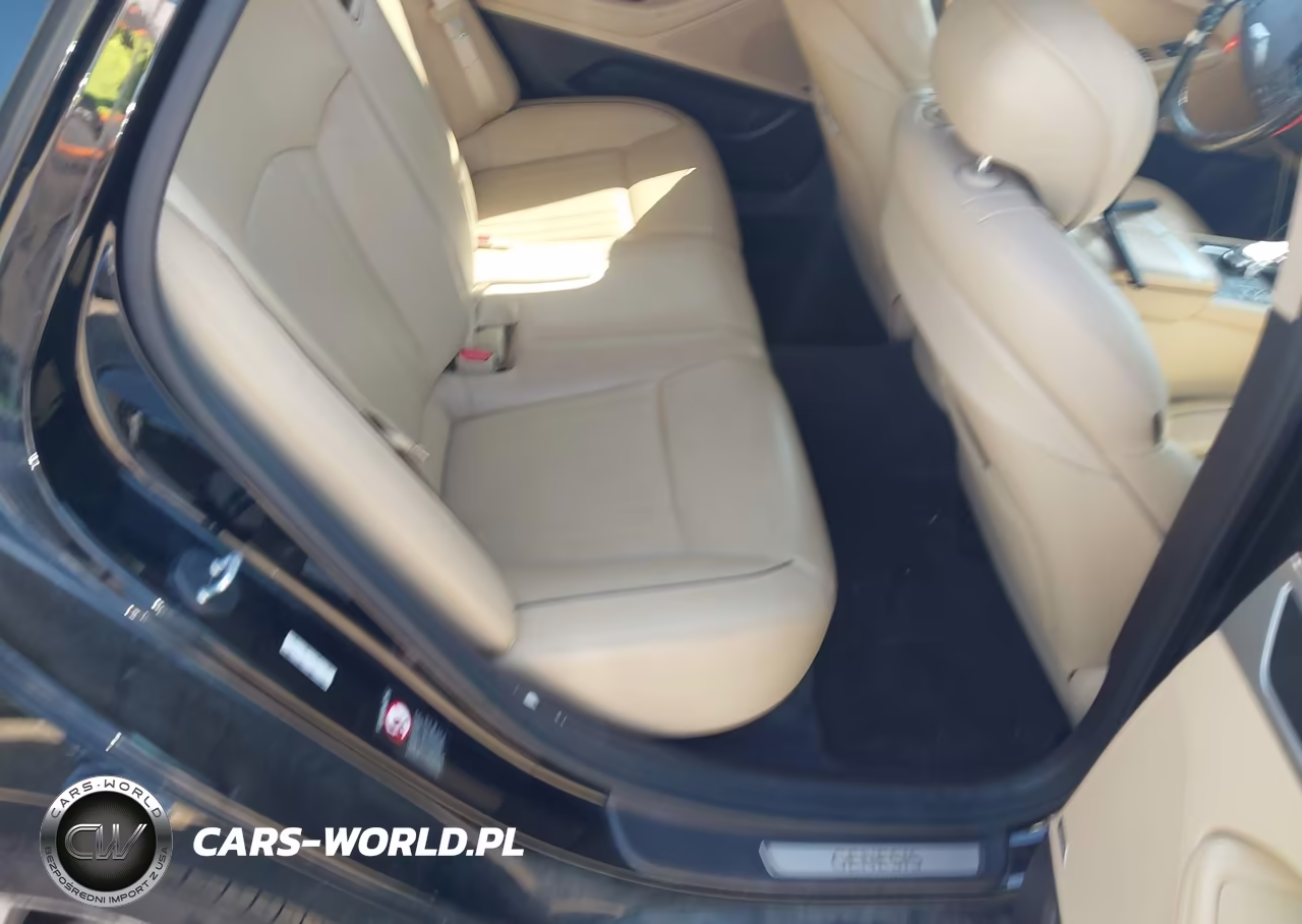 2017 Genesis G80 3.8 VIN:KMHGN4JE7HU200682 - 8