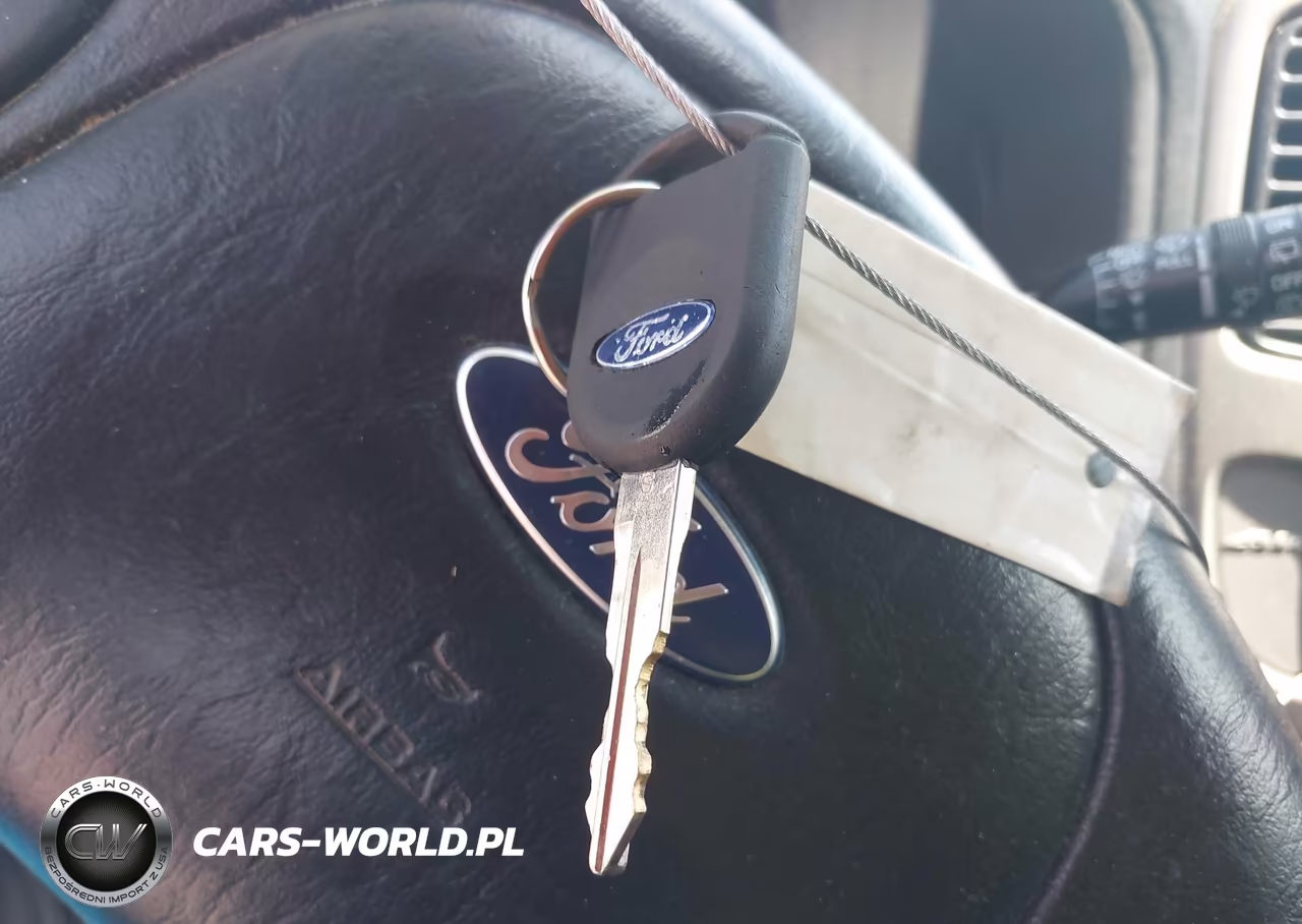 2007 Ford Escape Limited VIN:1FMCU94147KC03556 - 11