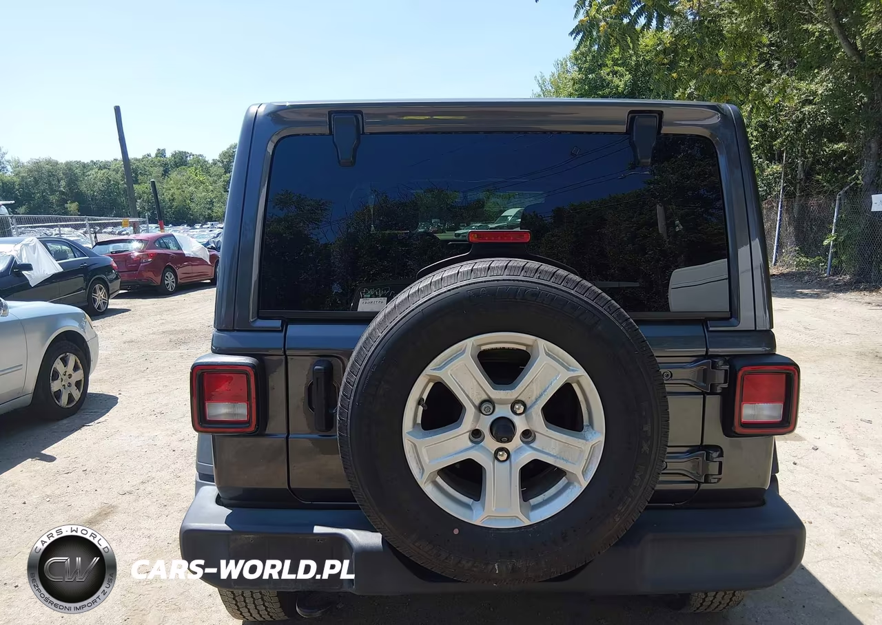 2021 Jeep Wrangler Unlimited Sport S 4X4 VIN:1C4HJXDN2MW812613 - 17