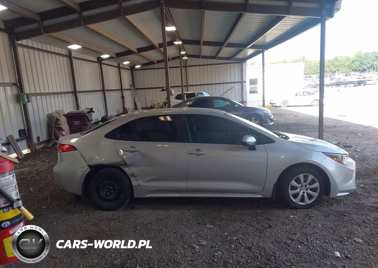 2026 Toyota Corolla Le VIN:5YFB4MDE6TP383513 - 13