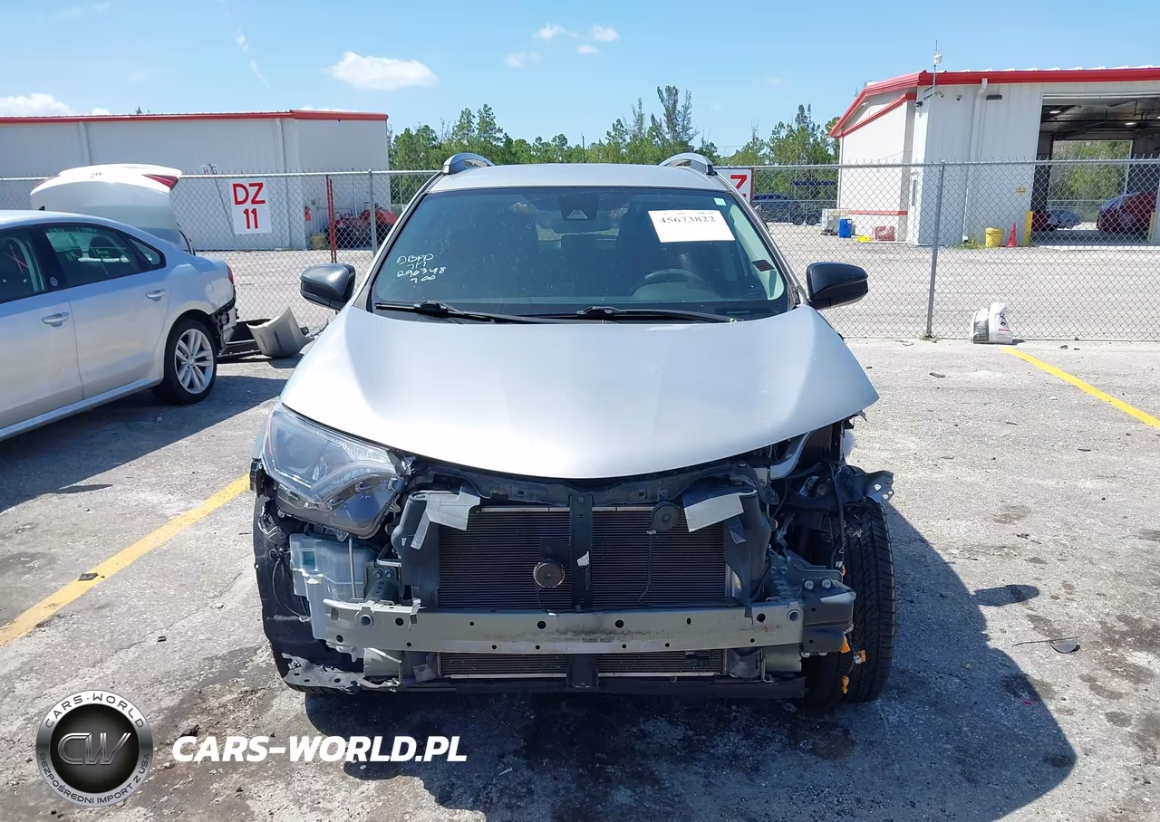 2018 Toyota Rav4 Le VIN:2T3ZFREV8JW418365 - 13