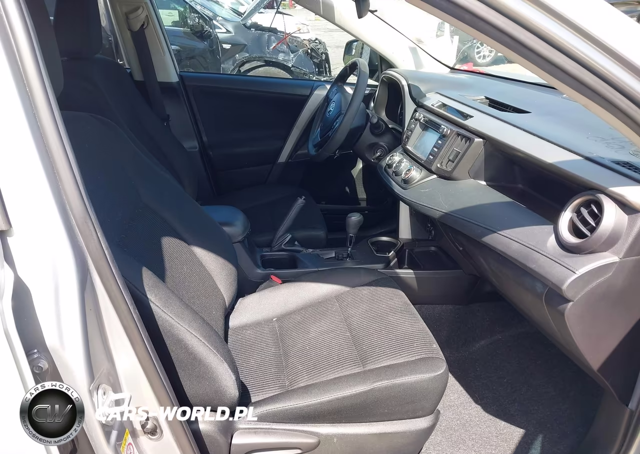 2018 Toyota Rav4 Le VIN:2T3ZFREV8JW418365 - 5