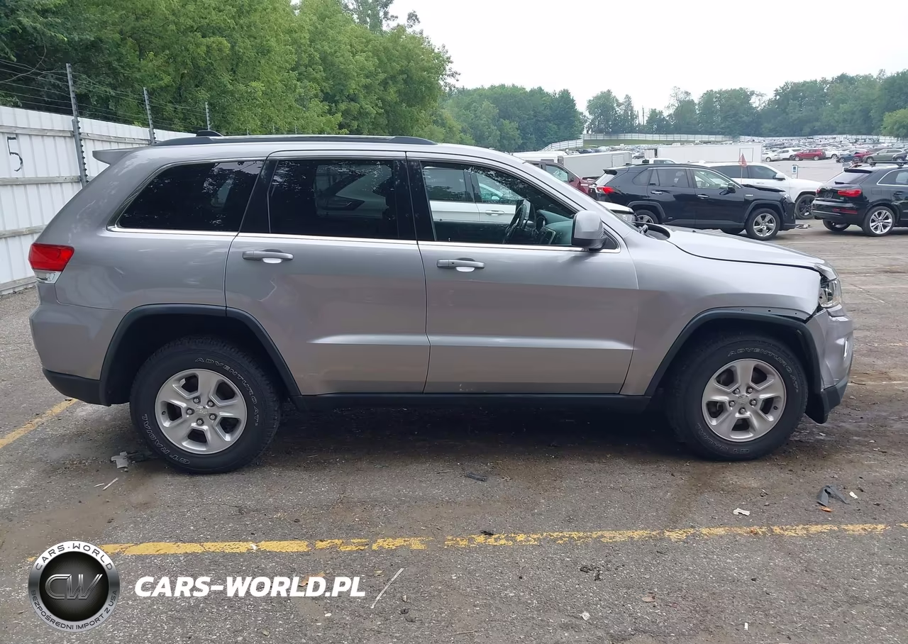2014 Jeep Grand Cherokee Laredo VIN:1C4RJFAG6EC215004 - 13