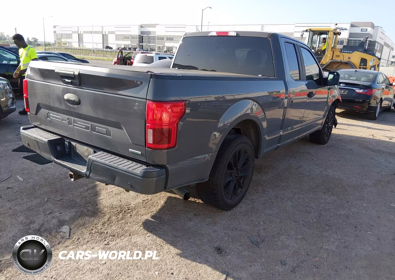 2018 Ford F-150 Xl VIN:1FTEX1CP3JFB70559 - 4