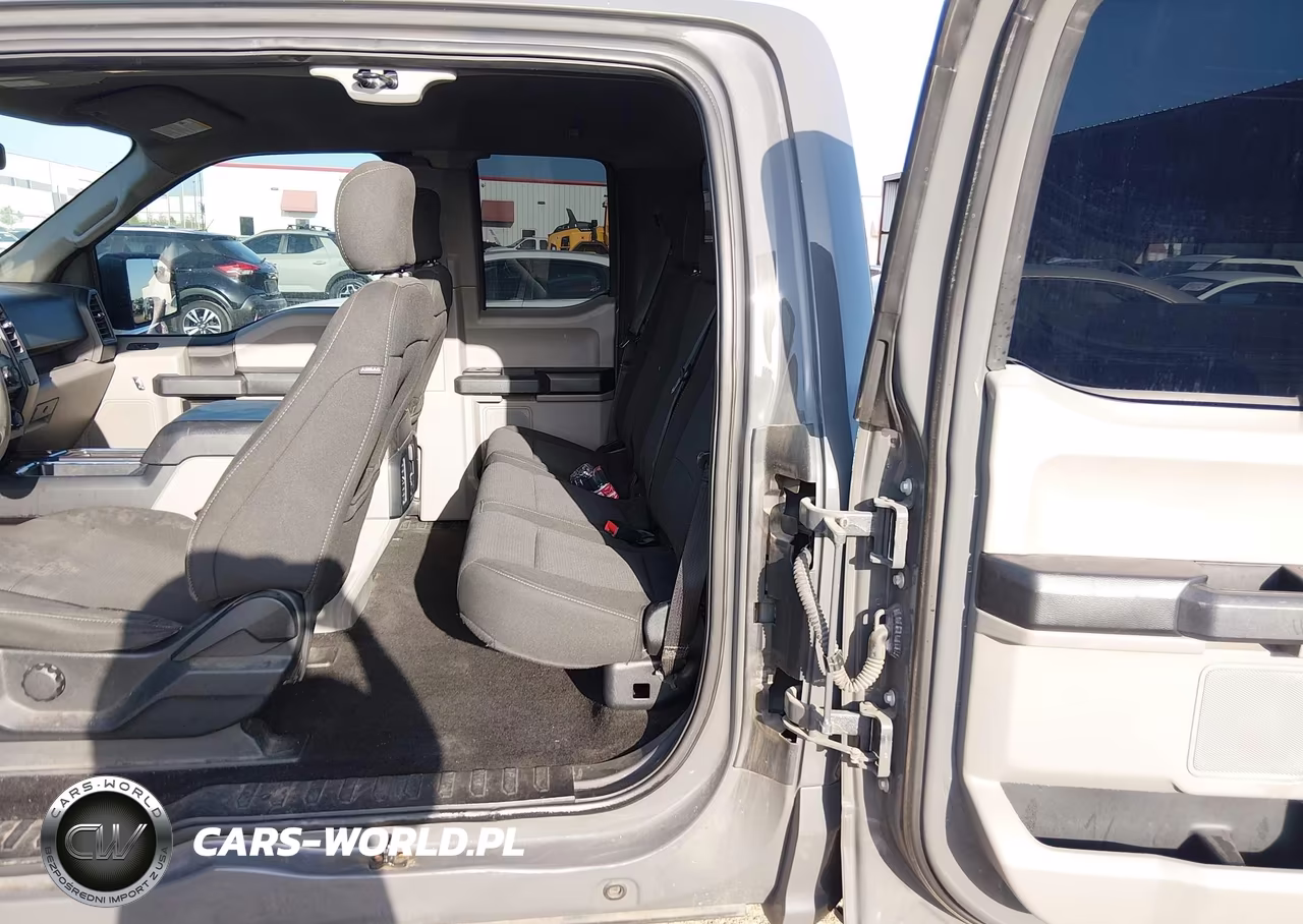 2018 Ford F-150 Xl VIN:1FTEX1CP3JFB70559 - 8